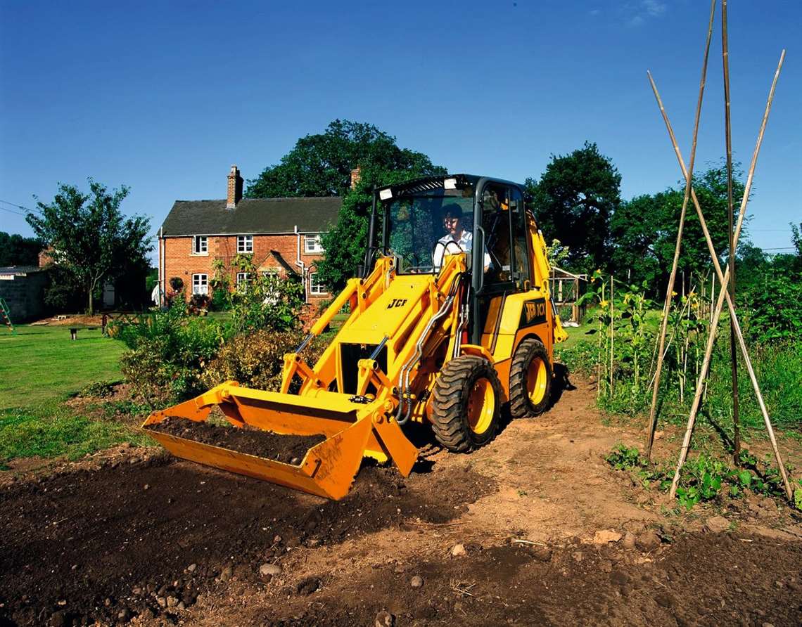 1994 saw the launch of JCB's smallest backhoe loader, the 1CX low res.jpg