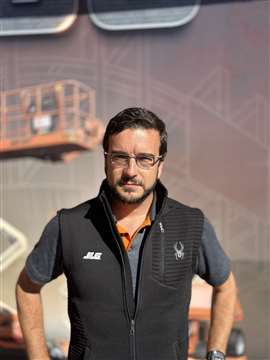 Luca Riga, gerente de marketing y desarrollo de negocios de JLG para América Latina.