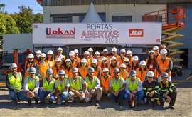 O projeto Lokan Portas Abertas é apenas um exemplo do compromisso da JLG com a segurança e a educação na indústria.
