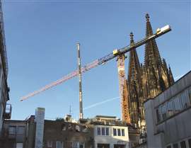 BKL monta una torre plana Liebherr 340 EC-B