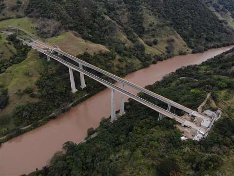Autopista Pacífico 2 en Colombia