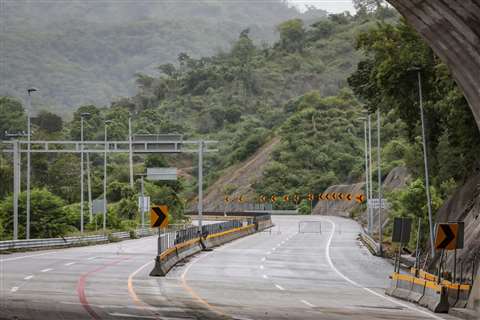 Avances de obras Libramiento Poniente de Acapulco. Foto Presidencia.