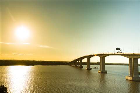 Puente sobre el río Guaíba, de 13,5 km de longitud, también recibió el premio ECO Sostenibilidad.