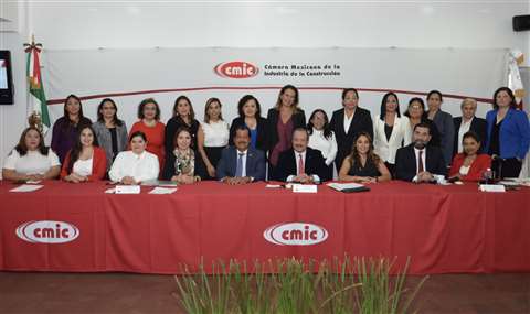 CMIC creó un grupo de trabajo que tiene como objetivo incrementar la participación de mujeres en el sector.