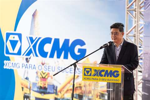 Presidente da XCMG Brasil, sr. Wang Yang Song
